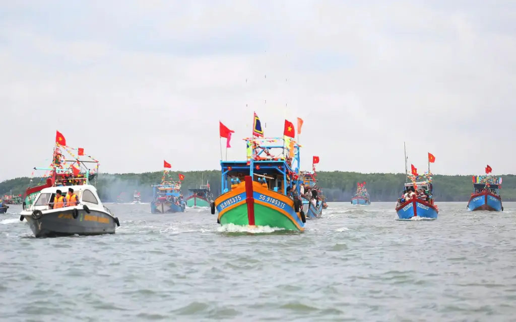 Tối 24/9, tại xã Cần Giờ, Thành phố Hồ Chí Minh tổ chức khai mạc Lễ hội Nghinh Ông năm 2026. Sự kiện góp phần gìn giữ tín ngưỡng thờ Cá Ông, đồng thời giới thiệu những giá trị văn hóa đặc trưng của cộng đồng cư dân vùng biển.