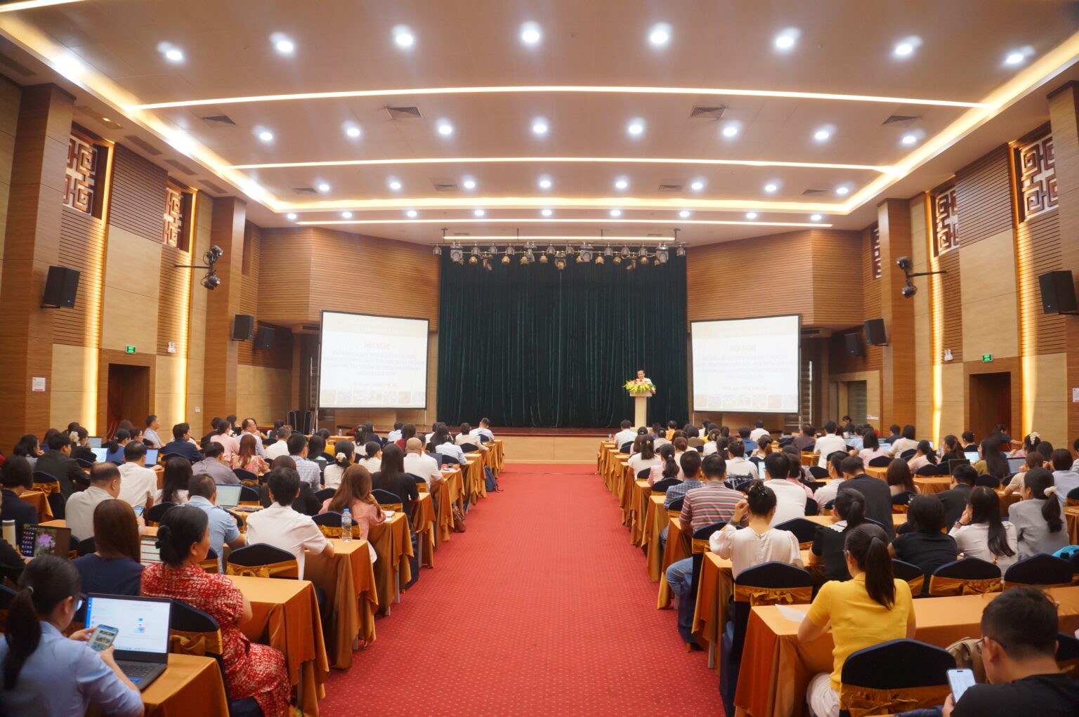 Các quy định về quản lý, sử dụng kháng sinh trong chăn nuôi, nuôi trồng thủy sản